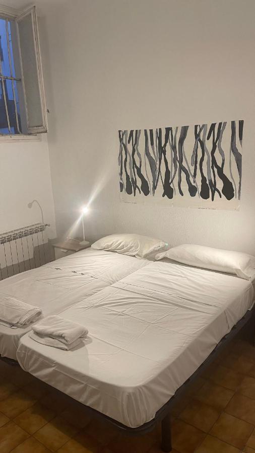 Leon Habitaciones Madrid Esterno foto